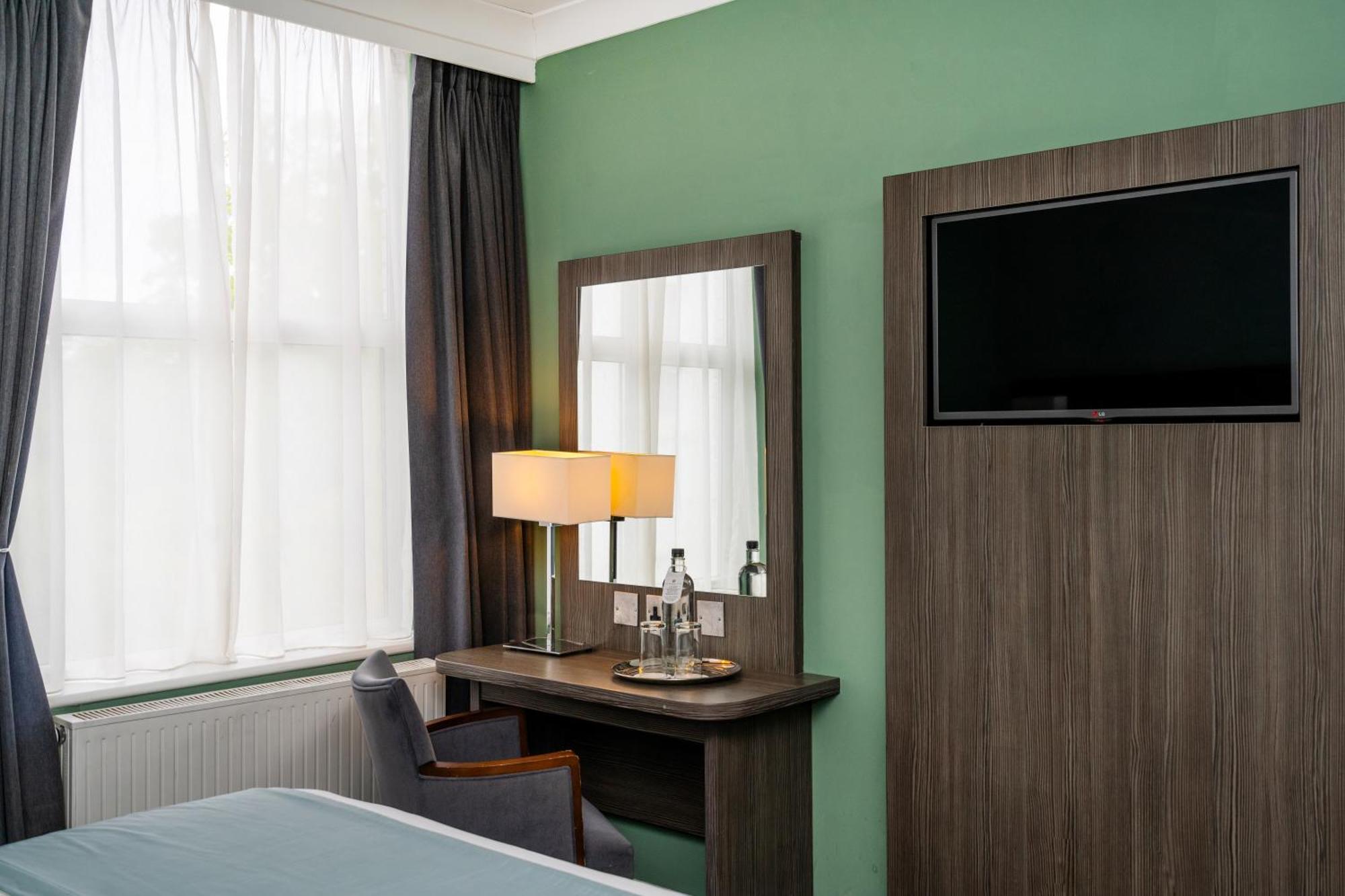Bromley Court Hotel London Kültér fotó